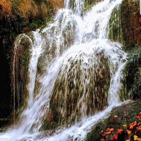 Hotel Rural En Las Cascadas De Tobera מראה חיצוני תמונה