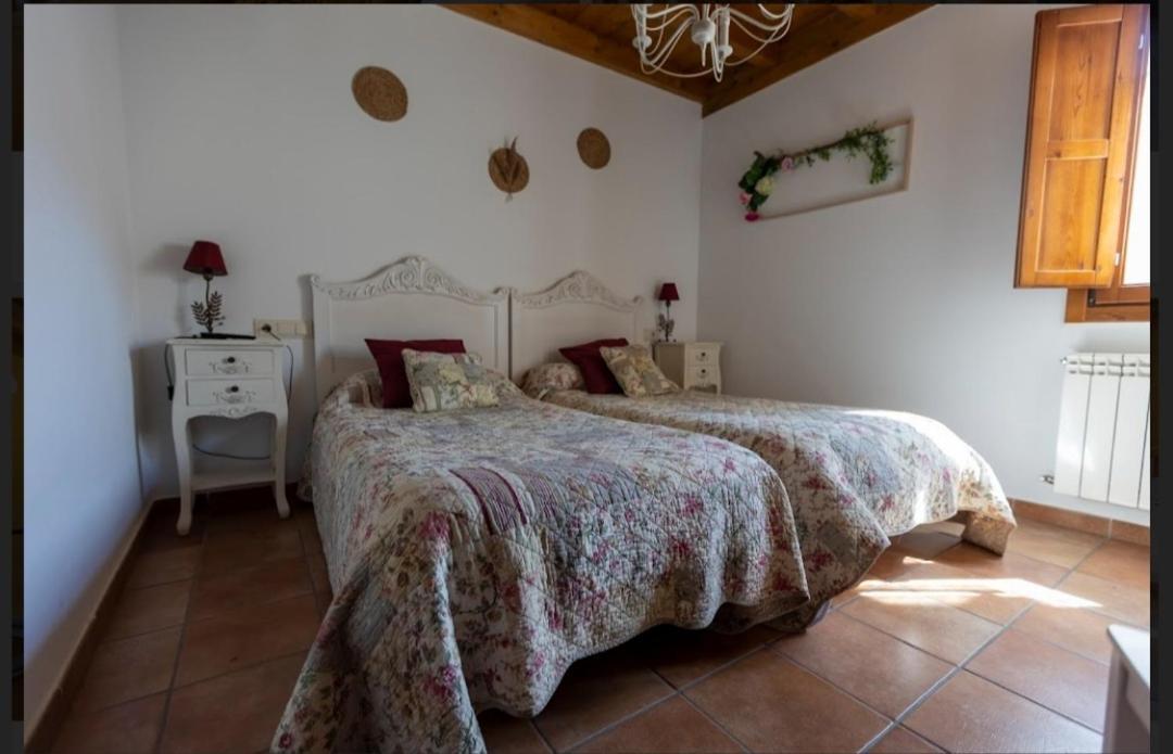 Hotel Rural En Las Cascadas De Tobera מראה חיצוני תמונה