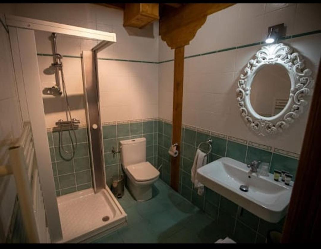 Hotel Rural En Las Cascadas De Tobera מראה חיצוני תמונה
